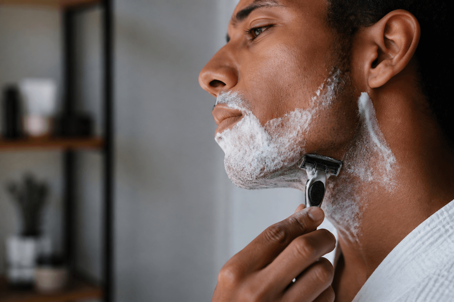 How to Prevent Razor Bumps: A Safer Shaving Routine