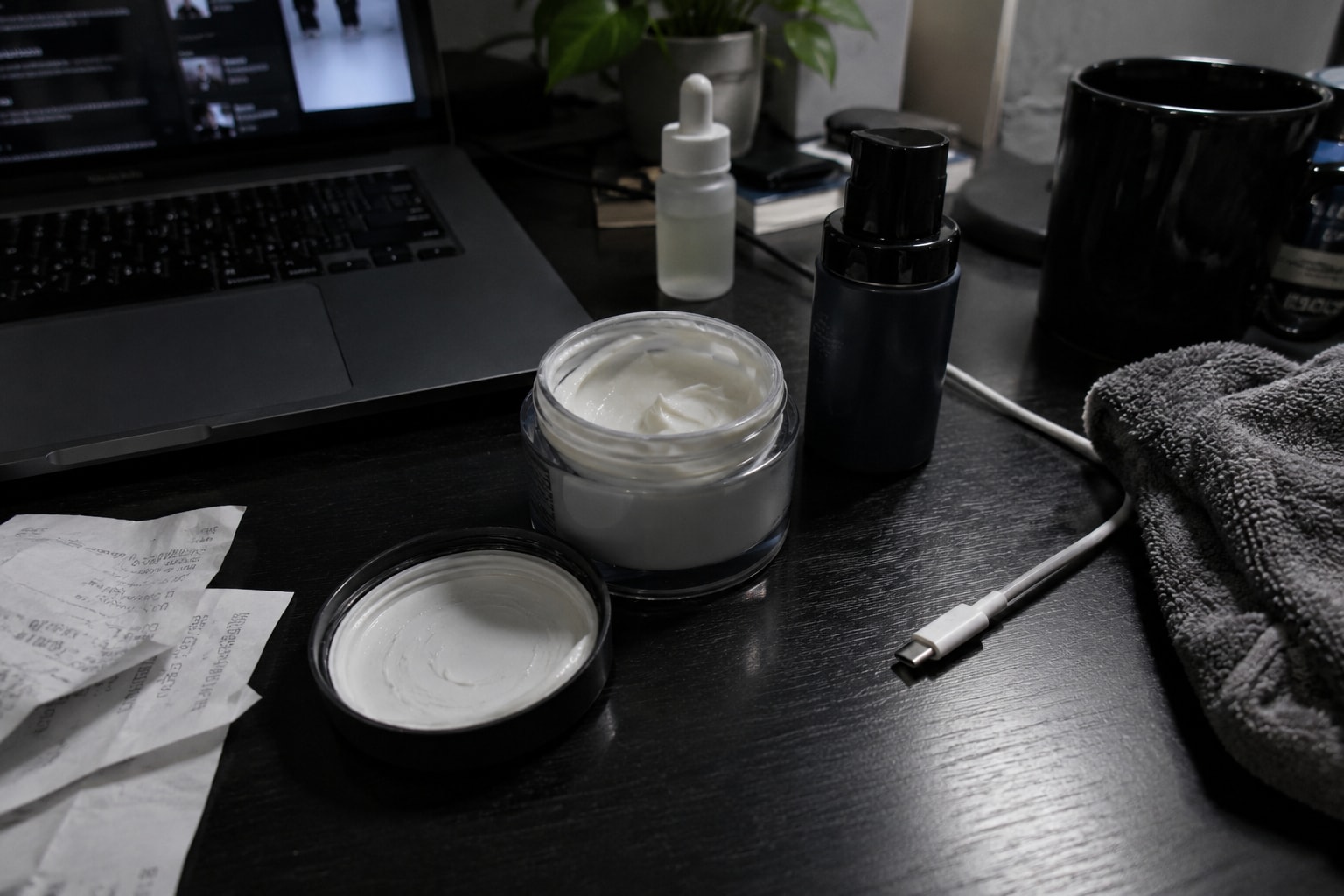 Why Does Moisturizer Clump in Facial Hair? What to Fix